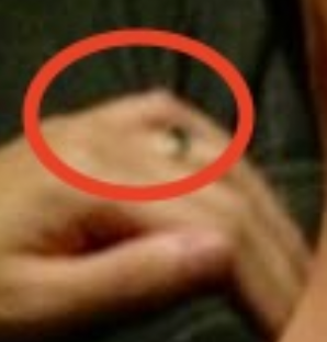 キヨの薬指の指輪